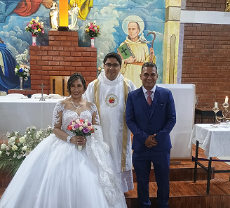 Sacramento del Matrimonio en la Parroquia Nuestra Señora de la Paz, San Juan de Lurigancho Lima Perú