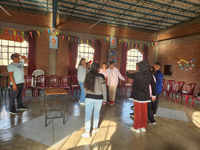 atecumenado de Adultos participando en actividades divertidas - Parroquia Nuestra Señora de la Paz SJL Lima