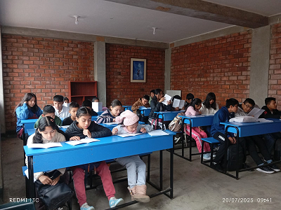 Niños leyendo durante charla de Catequesis Familiar en Capilla San José Obrero - Parroquia Nuestra Señora de la Paz