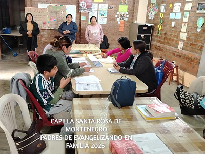 Actividades de Catequesis Familiar con niños y catequistas en Capilla Santa Rosa de Montenegro - Parroquia Nuestra Señora de la Paz