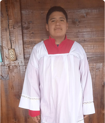 Justin Alonso Hurtado Rojas - Acolito Servidor del Altar Parroquia Nuestra Señora de la Paz